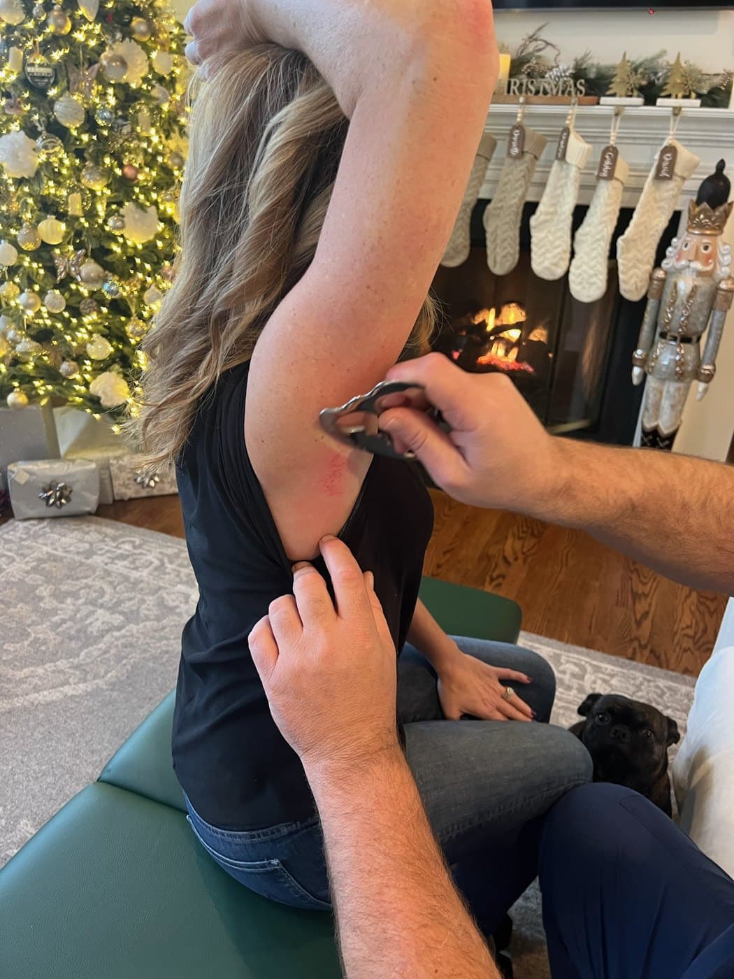 Targeted hands-on soft tissue care around the shoulder